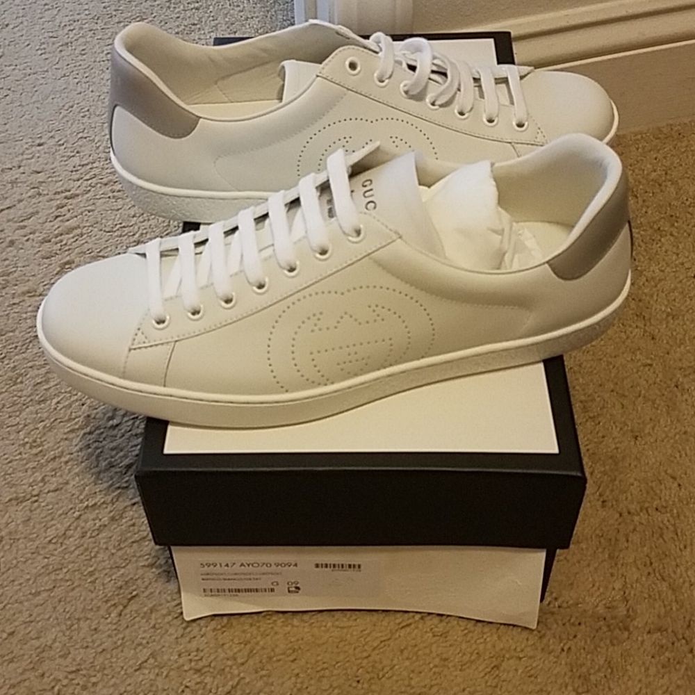 NWT  gucci ace perforated men sneakers